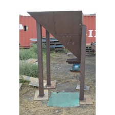 Syntron #BF2-A, Magnetic Vibrating Pan Feeder, 48" x 48" x 48" hopper