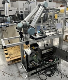 Universal Robots, UR-10e, Cobot with parts loading base/station, 6-Axis, 22 lb. payload, 51.2" reach, 2020