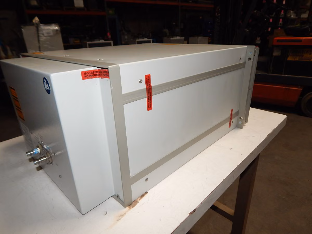 IPG Laser #YLR-400-SM-EOS, Fiber Laser, 400 width, 1070 NM Wavelength, M2 Under 1.05 Beam Quality (2
