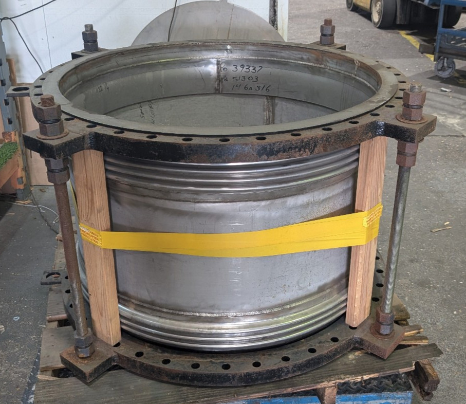 American Boa Expansion Joint, 40" Pipe x 30" Long, 45 PSIG VAC @ 500F, 316SS