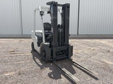 5000 lb. Unicarriers #MY1F2A25V, diesel forklift, 162" lift height, 3-stage mast, solid pneumatic tires