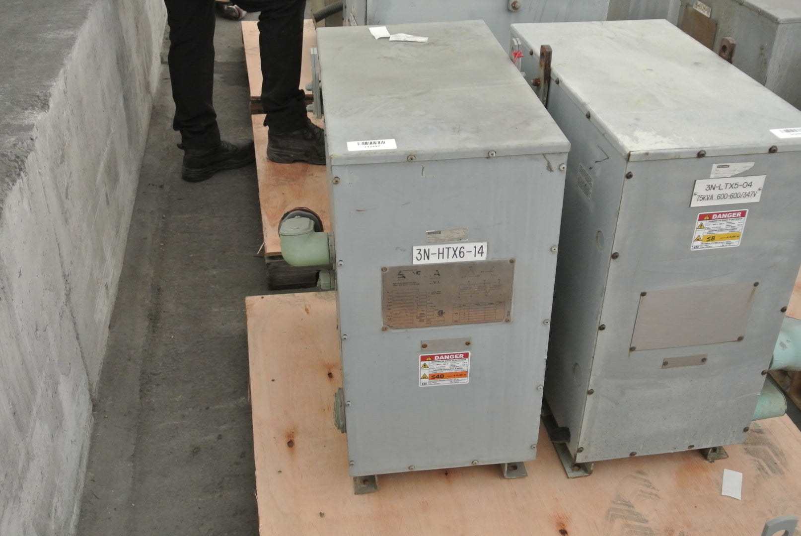 75 KVA 600 Primary, 208/120 Secondary, Delta #CETC0075-S001534, Dry Type Transformer, Nema 3R