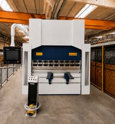 60 Ton, MVD #A60-2100, CNC Hydraulic Press Brake, 6.9' overall, 8-1/4" stroke, 16-1/8" throat, Delem DA-53T