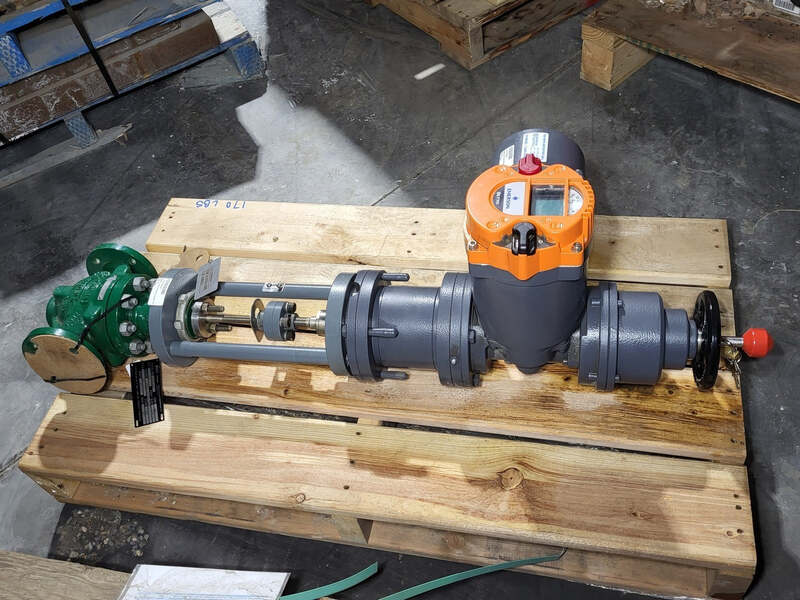 Fisher #Type-ES, 1-1/2" Class 150 Control Valve w/ Actuator, new surplus