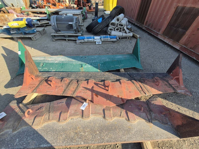 Esco, 122" Excavator Bucket Lip, like new