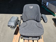 Caterpillar #415-0041, Operator Suspension Seat, new surplus