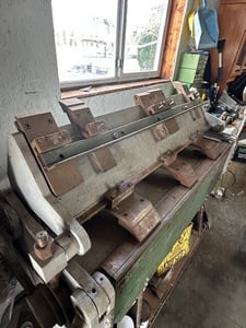 Brown & Boggs, 4 x 14' Gauge Box and Pan Hand Brake