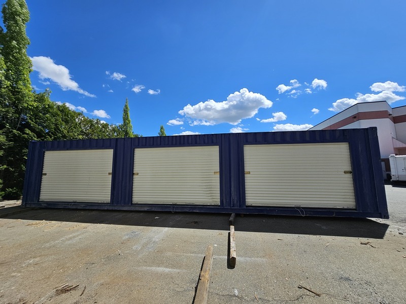 40' Shipping Container w/ 3 Roll-up Doors 7347496