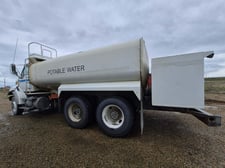 Sterling #L9500, Water Truck, 25,509km - 2006 STERLING, 2006