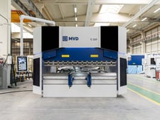 220 Ton, MVD #C220-3100, CNC Hydraulic Press Brake, 122.05" bed length, 12.2" stroke, 1.1' throat, Delem