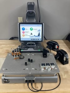 Keyence #XM-T2200, Coordinate Measuring Machine, 23.62" x 11.81" x 7.87" Travels, 2021
