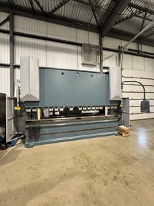320 Ton, Durma #AD-R-40320, CNC hydraulic press brake, 13.2' overall, 141.73" between housing, Cybelec