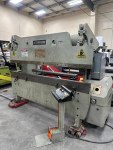 60 Ton, Accurpress #7608, CNC hydraulic press brake, 8' overall, 76" between housing, 8" stroke, ETS 100