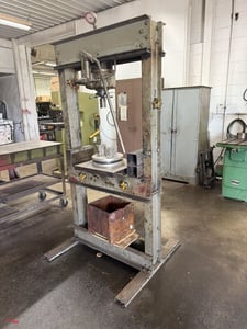 25 Ton, Dake #25MW, Hydraulic H-Frame Press, 36" between uprights