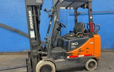 4400 lb. Daewoo Doosan #GC30E-5, Propane Forklift, 4" x 48" Forks, 240" Lift height, 84" Mast height