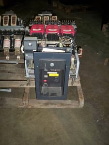 1600 Amps, General Electric, akr- 9d-50h, electrically operated, manually operated, drawout