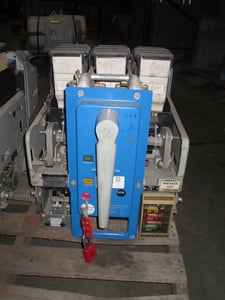 1600 Amps, General Electric, akru- 5a-50, manually operated, drawout, 2000A fuses