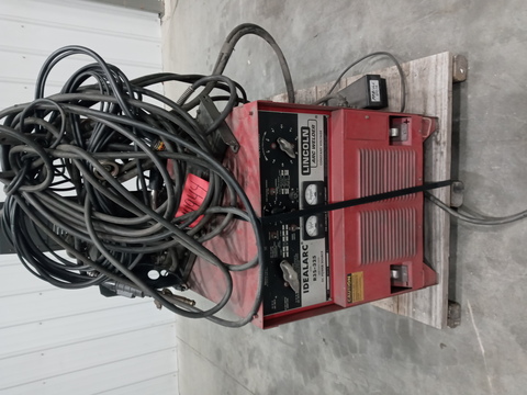Lincoln #Heliarc-352, Tig Welder