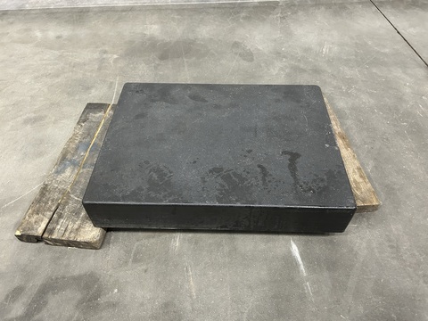 18" x 2 4" x 4" Granite Surface Combustion Plate