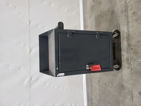 20" x 24" x 44" stronghold heavy duty rolling tool