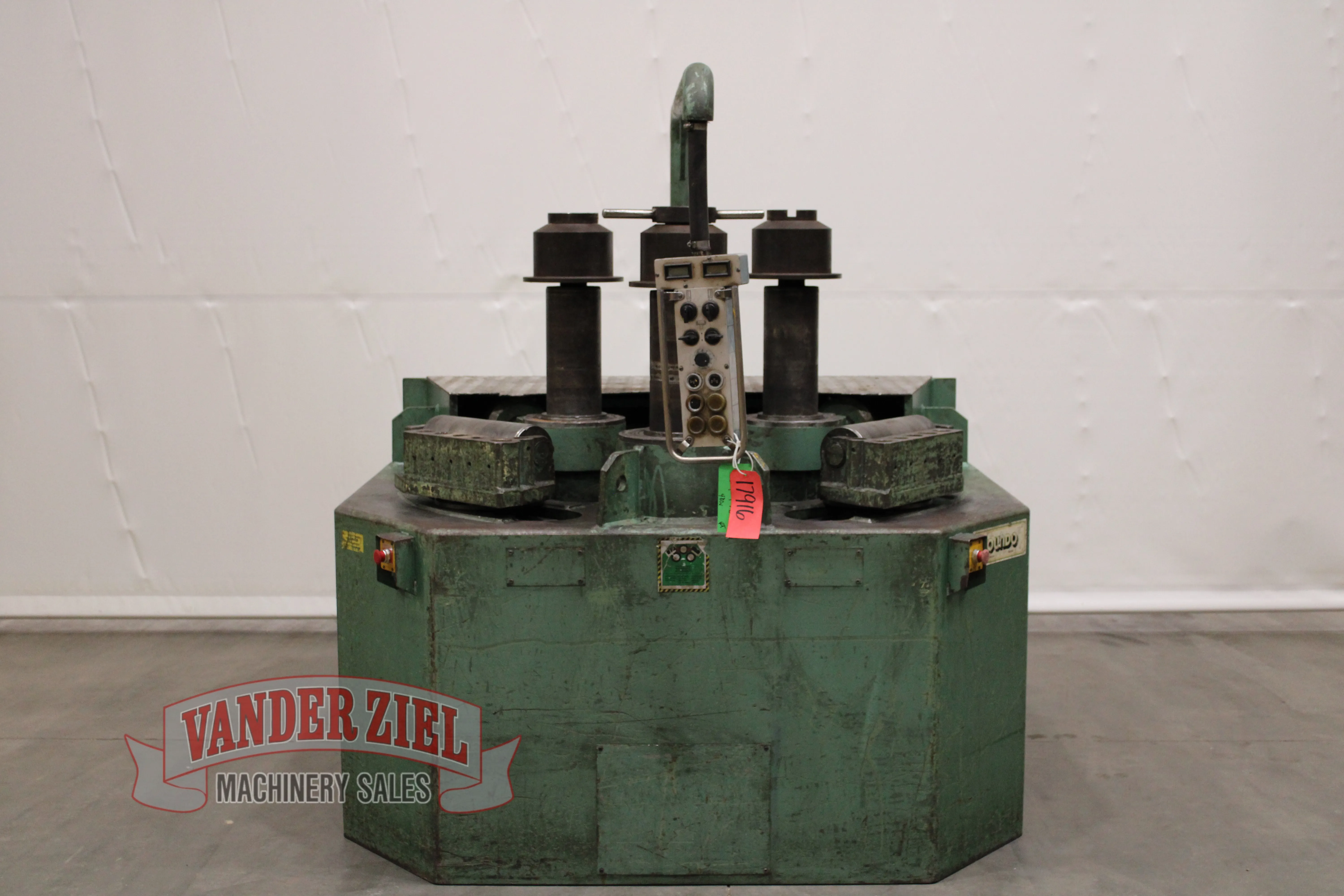 6" x 6" x 5/8" Roundo #R-6-S, Angle Bending Roll, 18" Roll diameter, 23 HP, Hydraulic Drive