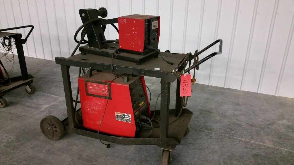 Lincoln #Invertec-STT, Welder with Lincoln LN-742 Feeder, 225 Amps @ 60%, 208/230/460 V.