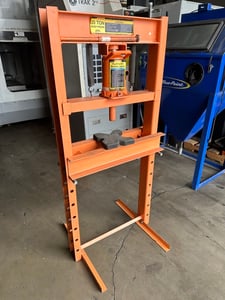 20 Ton, Central Hydraulics #7119, Hand Operated Shop Press, 32" stroke, 22-3/8" between housing
