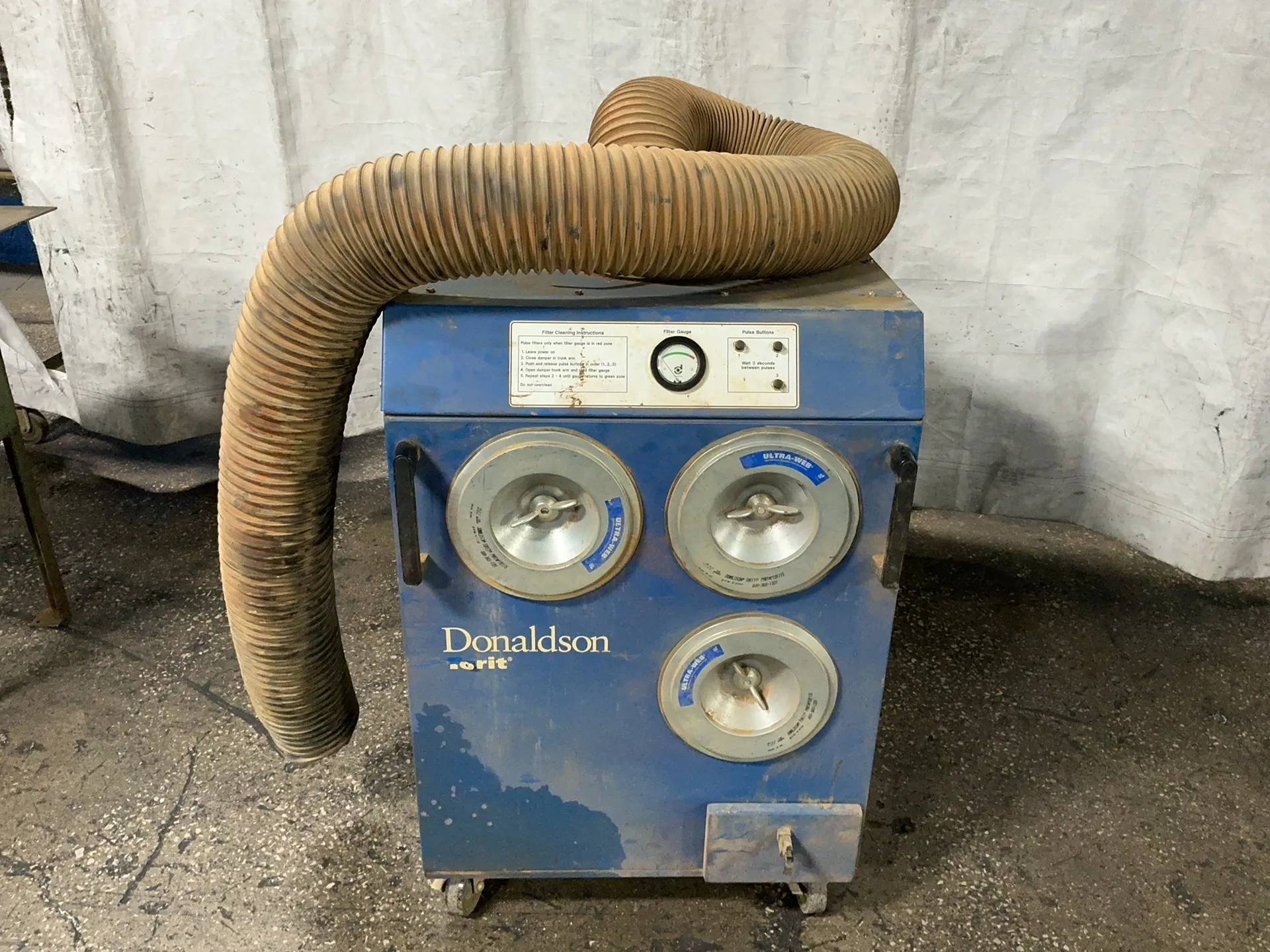 Donaldson #EZ-Trunk, Dust Collector
