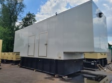 800 KW Caterpillar #C27, Diesel Generator Set, 277/480 Volt, 1800 RPM, 100 amp Square D safety switch