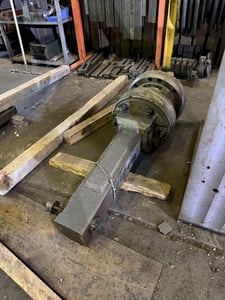 Gray, 90&deg; milling head, 36" throat, boring mill attachment