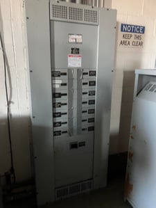 800 Amp. Siemens, Type S4, panelboard, 480 Volts, 14 subfeed & main