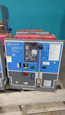800 Amps, Westinghouse, DS-206E, low voltage AC power circuit breaker, 635 Volts max