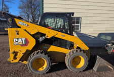 2700 lb. Caterpillar E-Lathe #1740G, wheel loader, 74.3 HP Caterpillar C3.3B turbo diesel engine, 2-speed