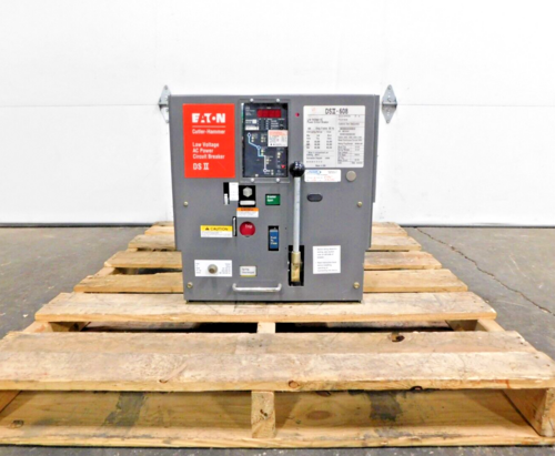 800 Amps, Eaton, DSII-608, low voltage circuit breaker, 635 Volts, 2007