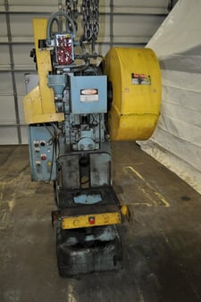 25 Ton, horn press, 4" stroke, 4.25"-15.25" shut height, 2" adj., 5.5" x 8.5" ram, 14" x 20" bed, 135 SPM