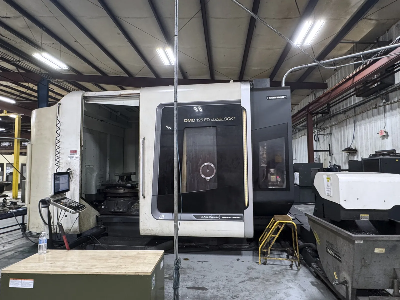 DMG Mori Seiki #DMC-125-FD-duoBLOCK, 5-Axis vertical machining center, 123 automatic tool changer, 49.2" X