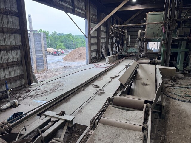 Corley, Complete Circle Sawmill, 40" max. log diameter, top & bottom saws, hydraulic log turner