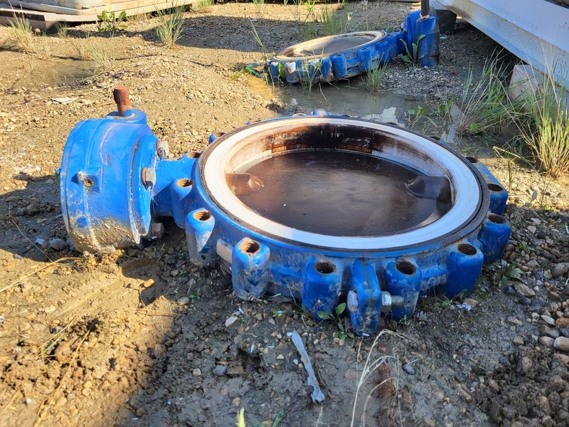 18" Keystone #Fig. 992, Butterfly Valve, resilient seated, wafer style, worm gear operator, 75 PSI. CWP