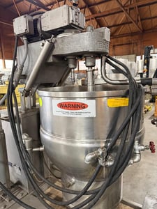 40 gallon Groen #DEE/4T-40, TA/3 electric tilting twin agitation & scrape cooker mixer steam kettle, 50 PSI @