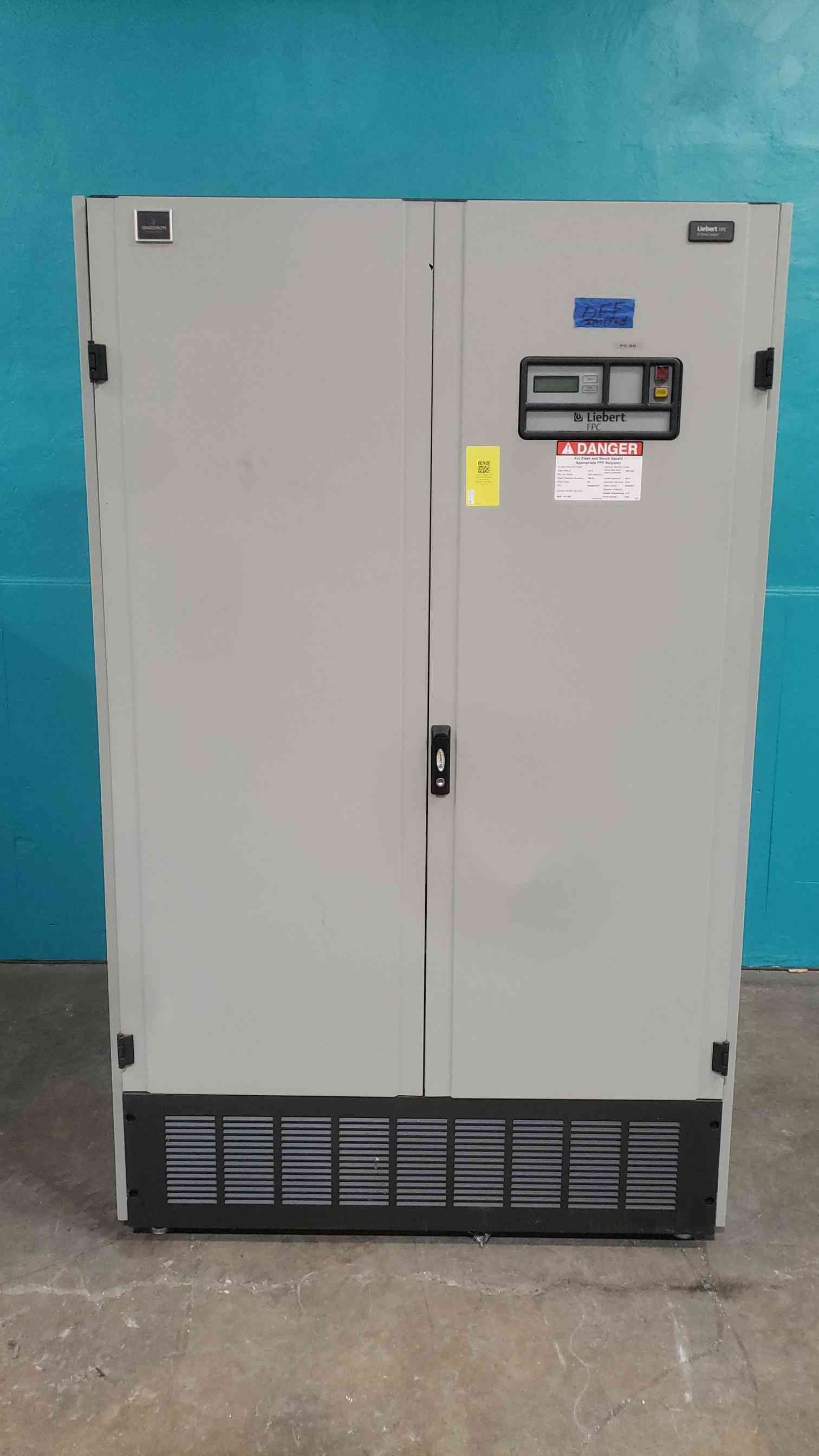 150 KVA Liebert FPC #FPA30C150P, PDU, 480 x 208/120 Volts, w/ Square D Breakers