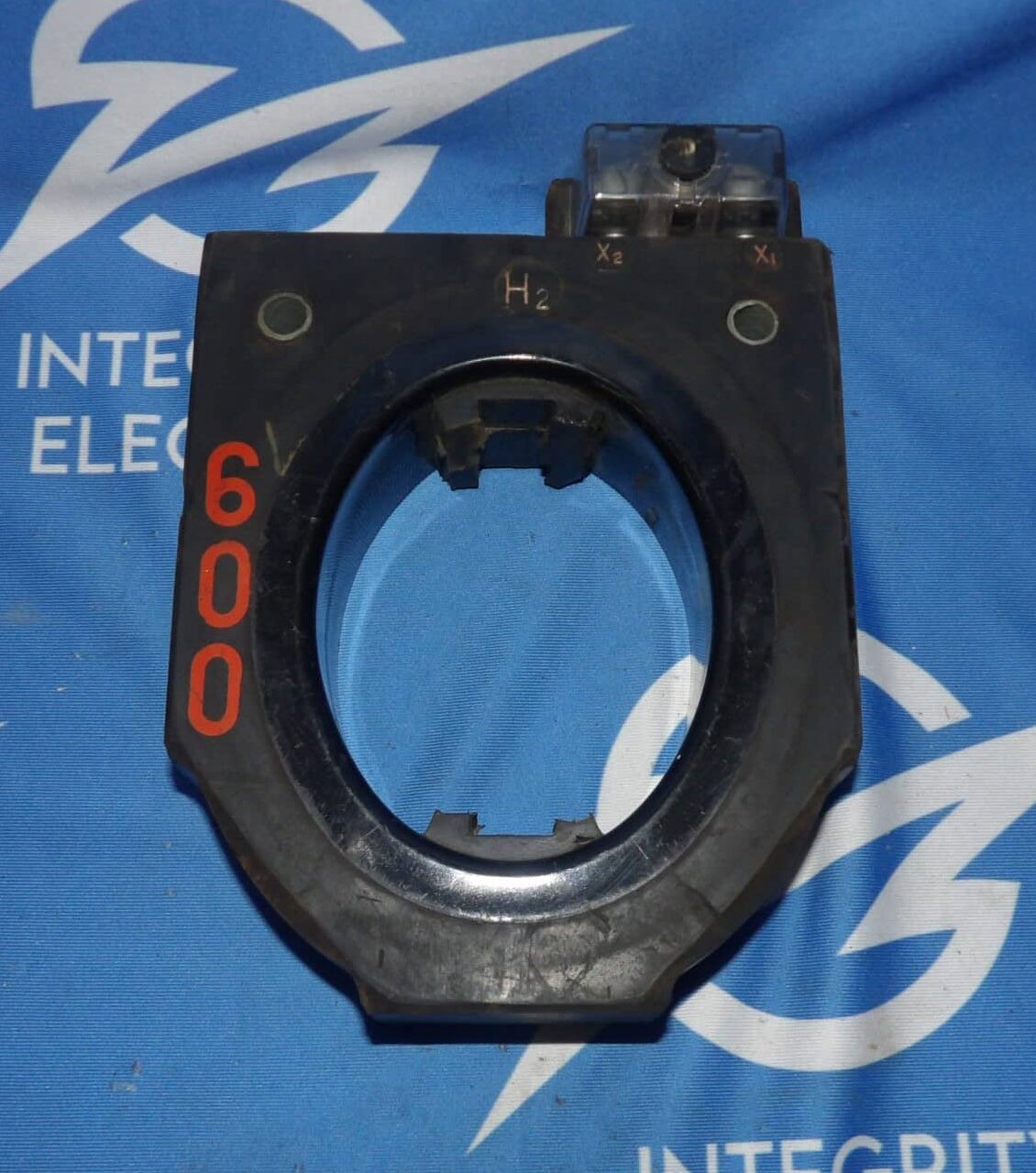 General Electric JAB-0-750X36G206, Window-Type Current Transformer, 600:5 amp current ratio, panel/switchgear