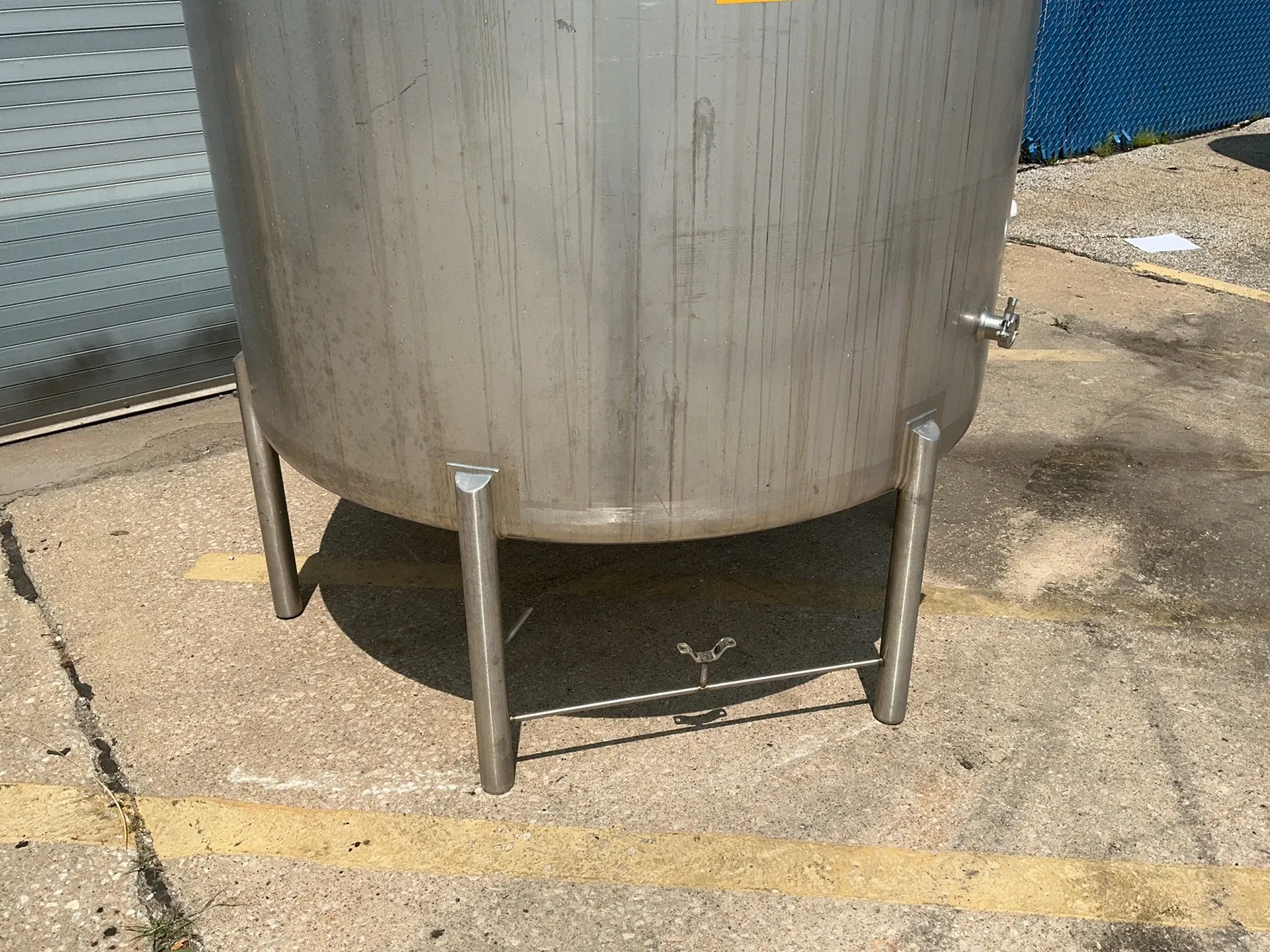 2169 gallon Hartel, Stainless Steel mixing tank, 3/4 HP, 1760 RPM