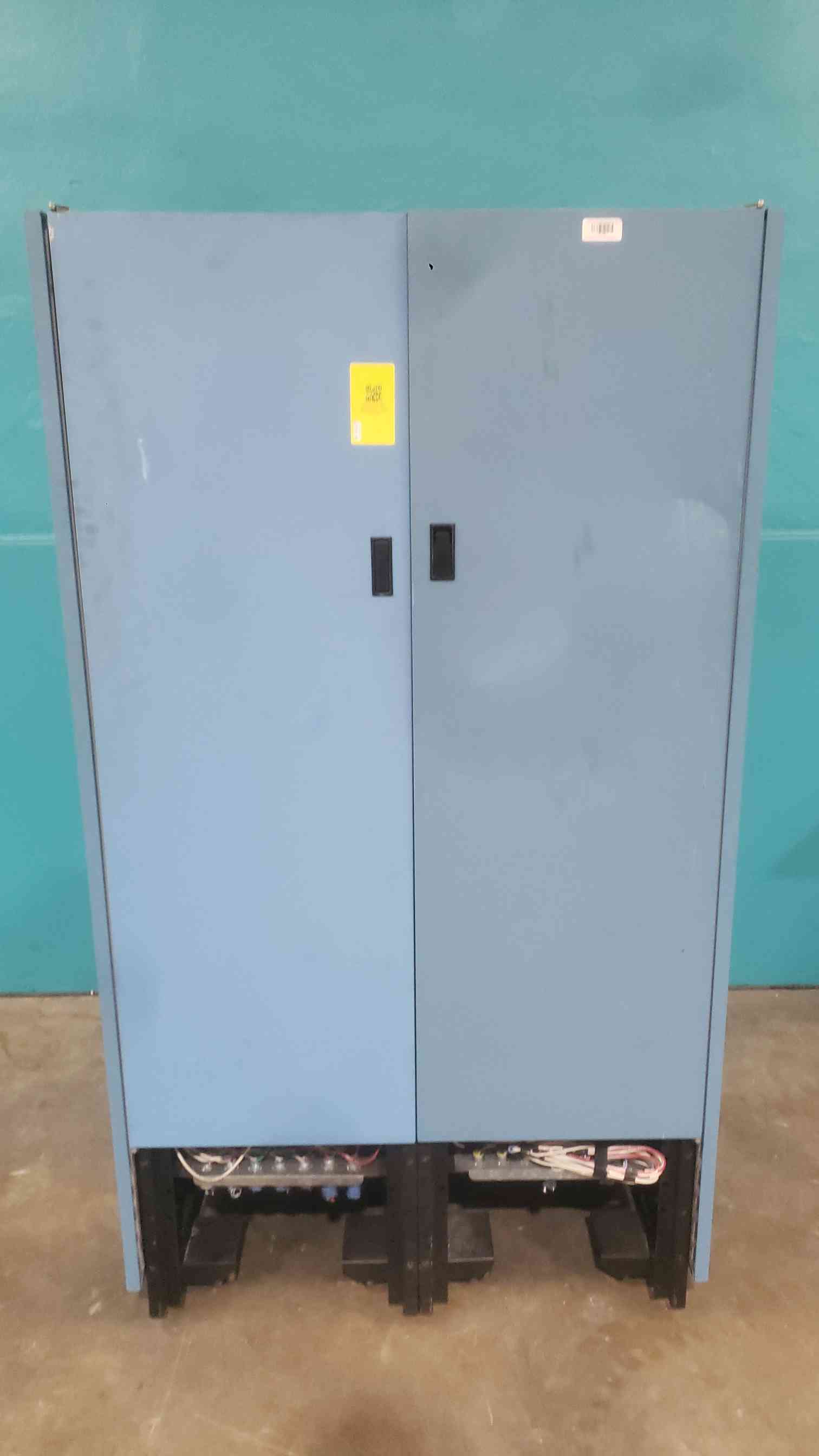 Liebert #9A30498G1, Multi-Phase PDU, 180 Amps, 208/120 Volts