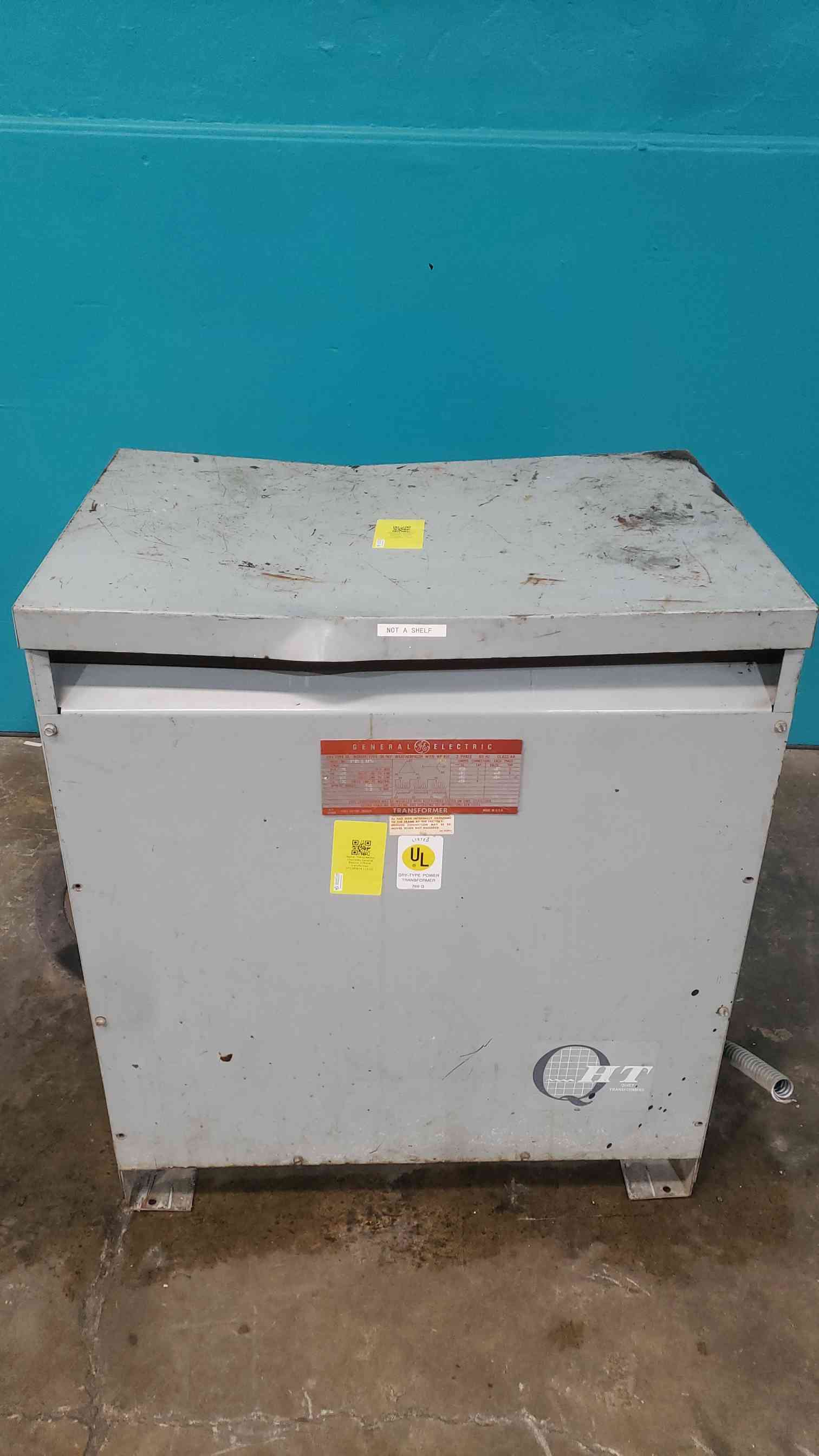 75 KVA 480 Primary, 208Y/120 Secondary, General Electric 9T23B3874 Type QL, Dry Type, 3PH