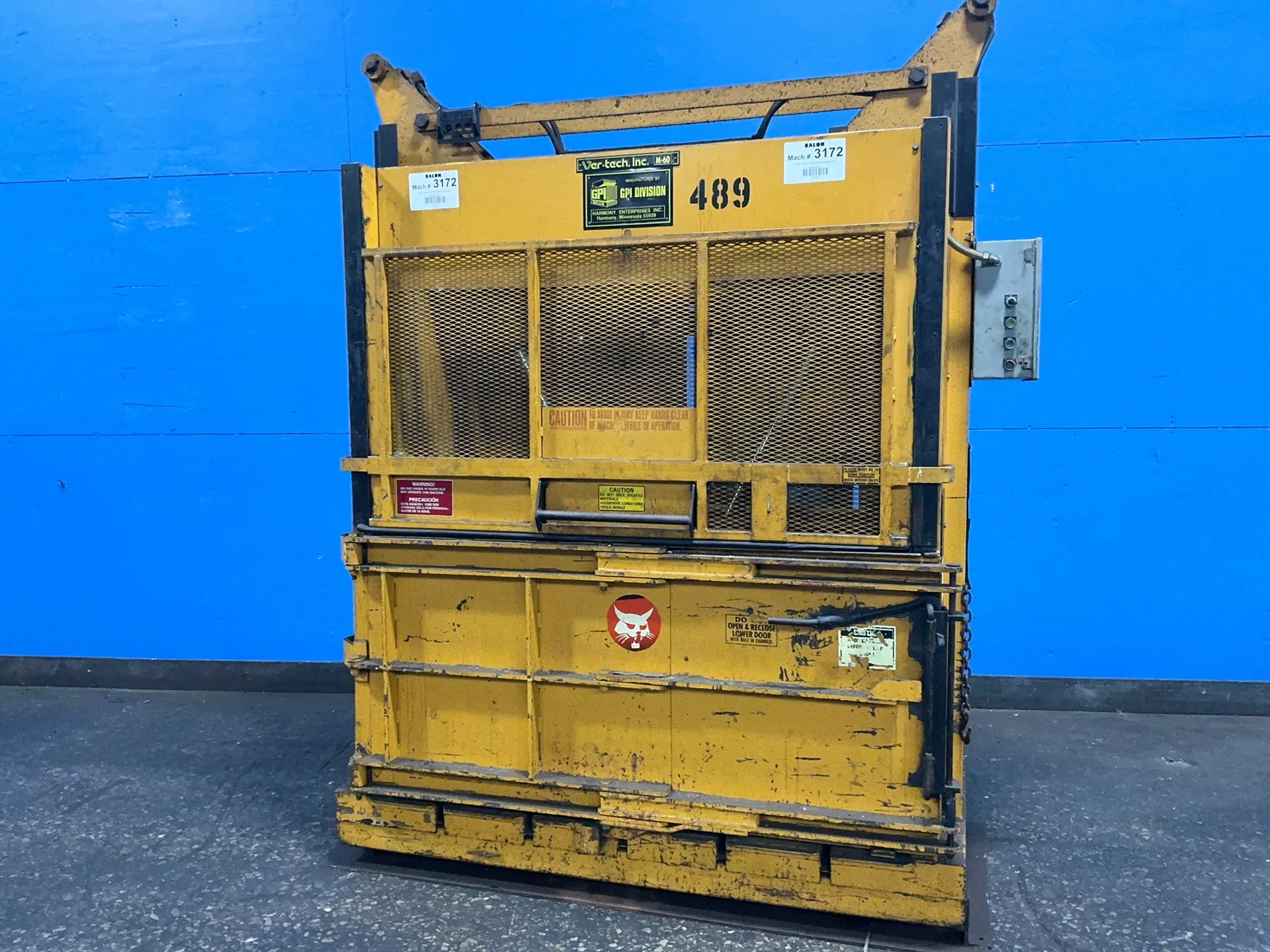 30" x 60" Gpi Divison #M60MD, Vertical Baler, 5 HP, 3450 RPM, 3 phase, 208-230/460 V.
