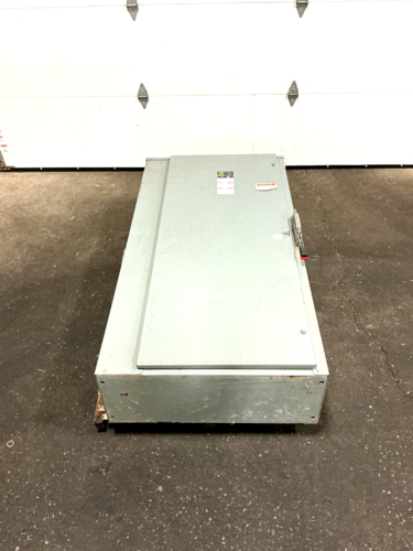 800 Amp. Square D H367, heavy duty safety switch, 600 VAC, 600 VDC