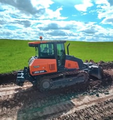 Develon DD100, Crawler Dozer, 122 HP HD Hyundai engine, 2200 RPM, 6-way blade, 320 hours, 2023