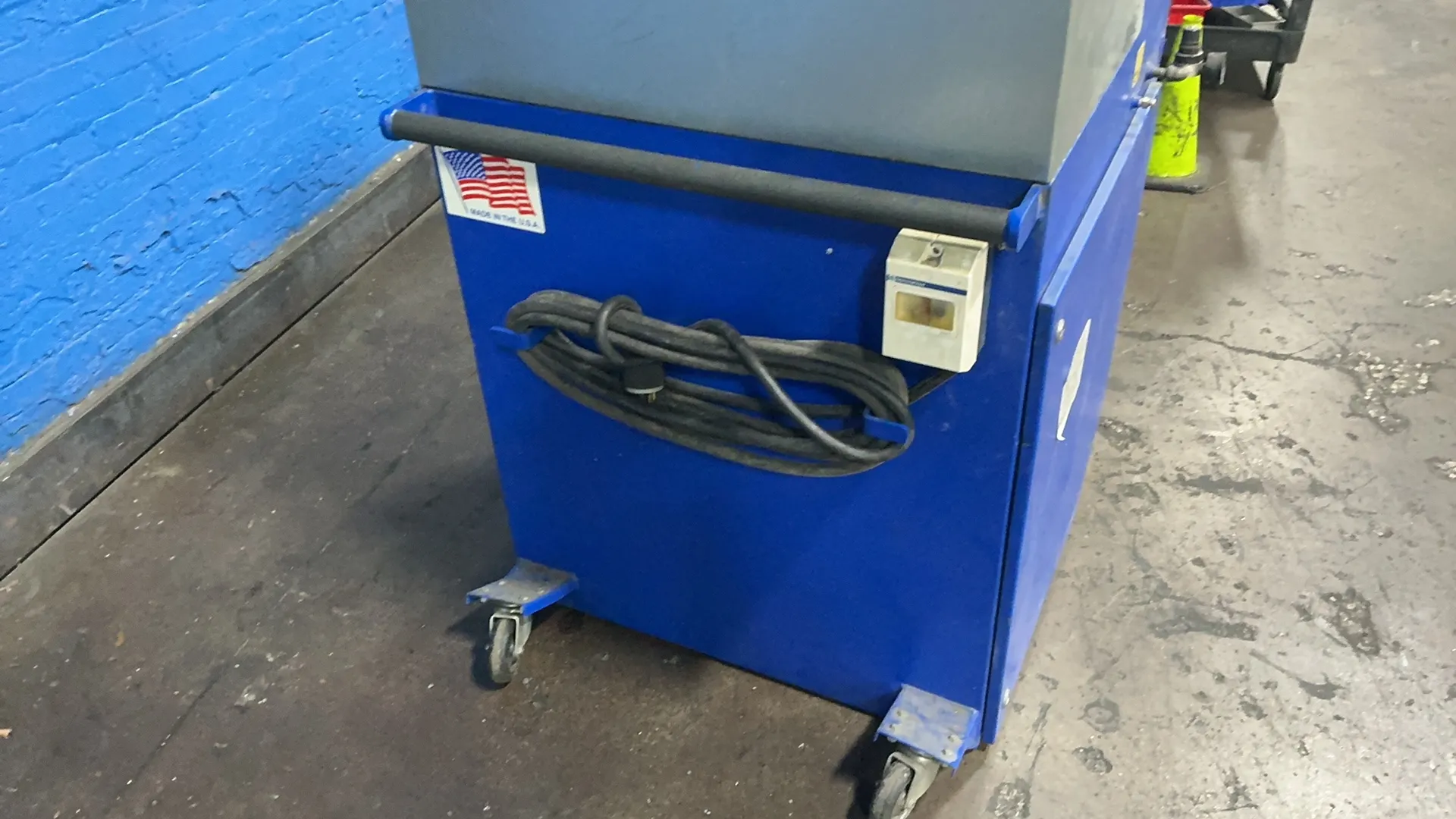 Bisco, portable dust collector
