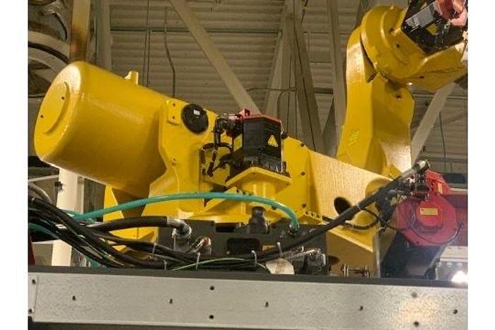 Fanuc R-2000IB/200R, 6-Axis Articulated Industrial Robot, 200 KG Payload, 3,095 MM Reach, R-30iA Controller