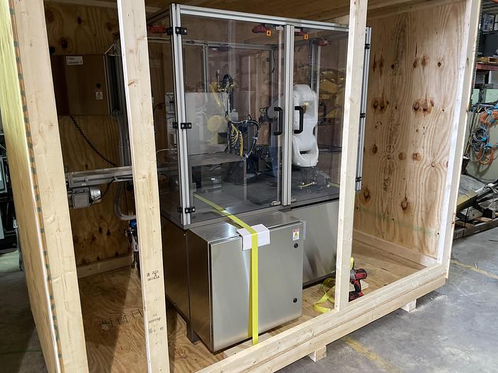 Fanuc LR Mate 200iD, 6-axis articulated robotic labeling, 7 KG Payload, 717 MM Reach, R-30iB Mate Controller